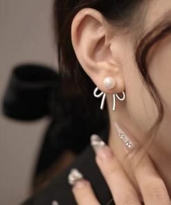 925 Sterling Silver Stud Earrings Light Luxury Shell Pearls Bow Special-interest Design