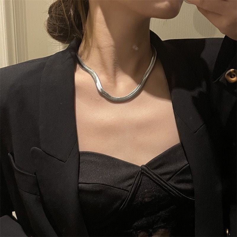 European And American Ins Fashionable Retro Simple High-grade Titanium Steel Necklace