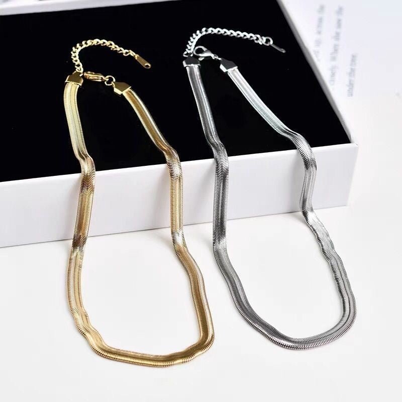 European And American Ins Fashionable Retro Simple High-grade Titanium Steel Necklace - الصورة 4
