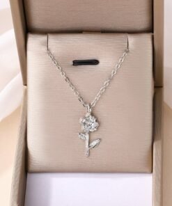 Fashion Alloy Flower Necklace For Minority Women