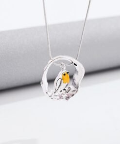 Fashion Creative Bird Hollow Pendant Necklace