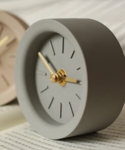 Industrial Style Modern Minimalist Cement Silent Desk Clock Bedroom Bedside Table Nordic Small Desk Clock Round
