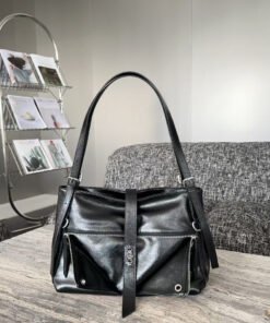 New Retro Large Capacity Casual Shoulder Bag